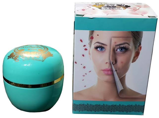 کرم ضد لک یونیک پلاس Unique Plus | روشن‌کننده و کمک به رفع لک‌های پوستی – اصل و اورجینال